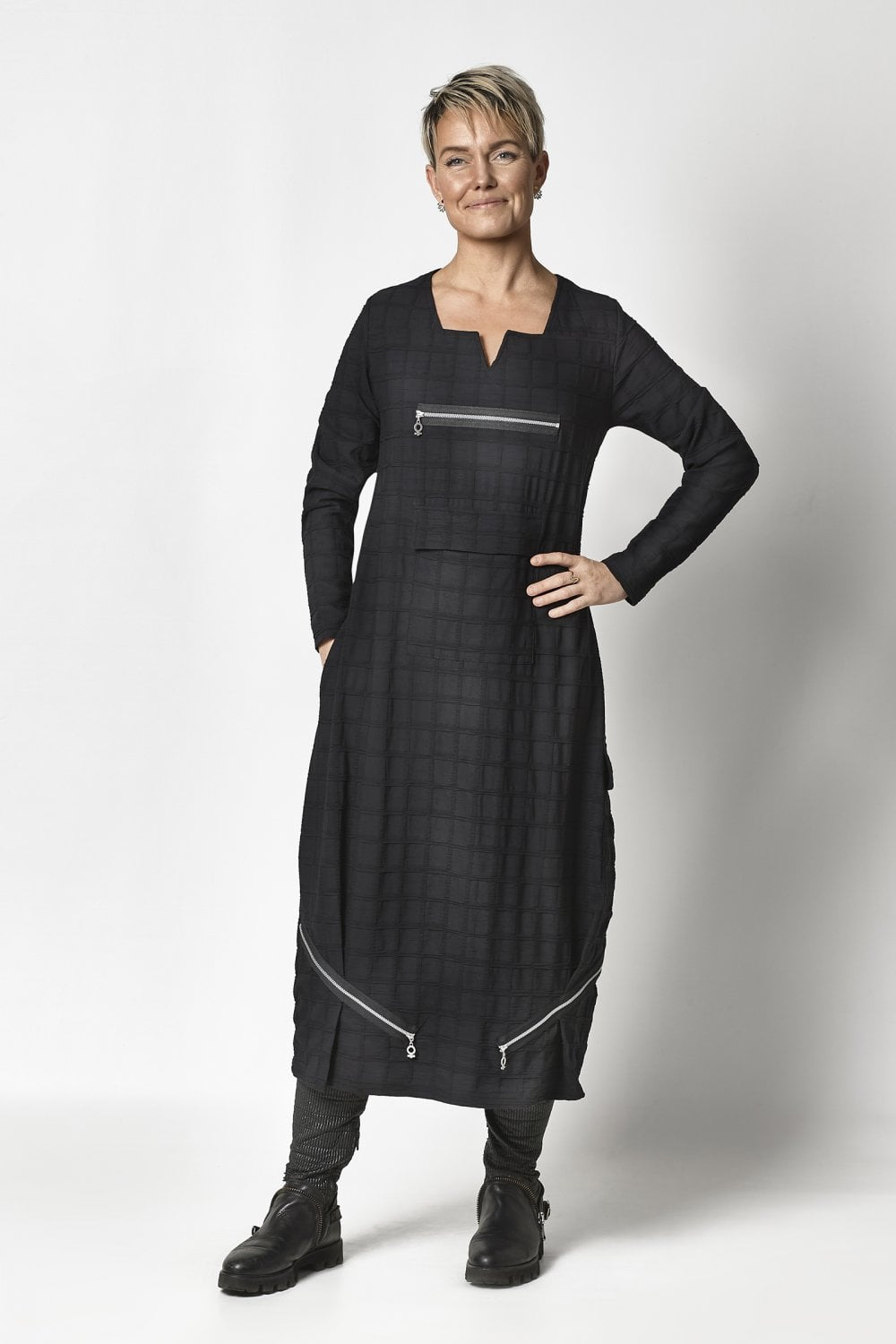 My Soul Grid Bubble Midi Dress - Black